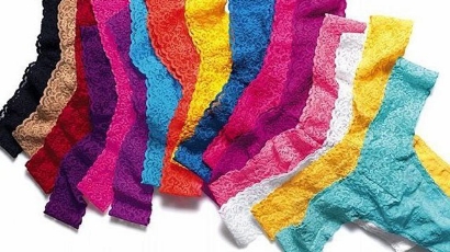 uma imagem sobre lingerie colorida